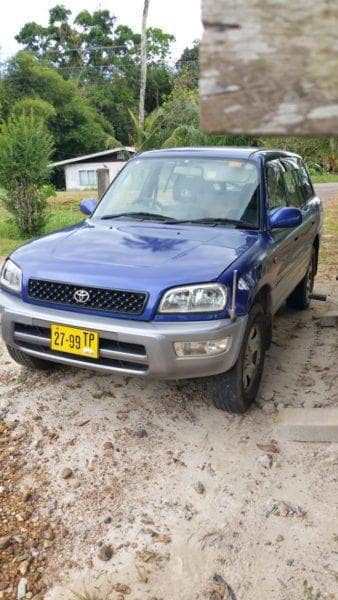 Toyota Rav huren Paramaribo